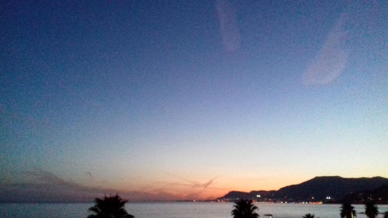 Apartmán Mare Ventimiglia Exteriér fotografie